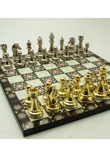Altın Renk Metal Satranç Seti st