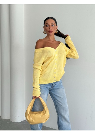 Kadın Yeni Sezon Sırt Ve Ön Düğme Sarı Triko Hırka Omuz Açık Kullanım Detaylı Sarı