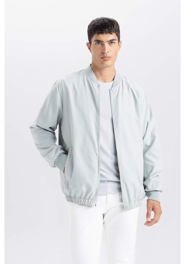 DeFacto Su İtici Hafif İnce Bomber Mont Ceket Kolej Yaka Fermuarlı Cepli Mevsimlik D7447AX24AUGN1255 Yeşil DeFacto Su İtici Hafif İnce Bomber Mont Ceket Kolej Yaka Fermuarlı Cepli Mevsimlik D7447AX24AUGN1255 Yeşil