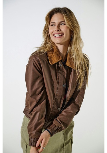 Only Kadın Regular Fit Kadife Gömlek Yaka Kısa Mont - 15335923 Kahverengi