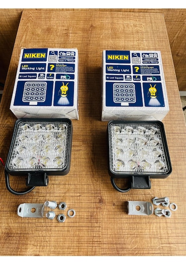 Üm Traktörler 16 Lı Led Lamba 2 Adet Takım