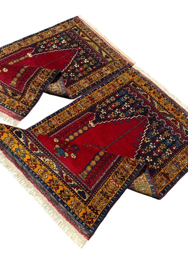 El Dokuma Çift Sıfır Eski Yahyalı Namazlık Kök Boya %100 Yün Seccade Kırmızı