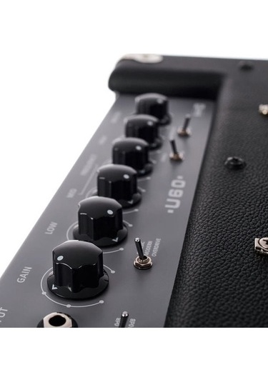 Blackstar Unity  60 Bas Gitar Kombo Amfi