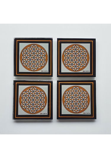 Decorita Cam Bardak Altlığı Decorita Logolu 4'lü Takım 10 x 10 CM Çok Renkli