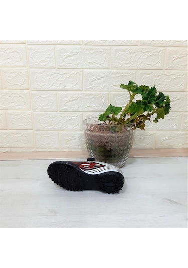 Kinetix Bruno J Bjk Tf Siyah-beyaz Çocuk Halısaha Ayakkabı 001