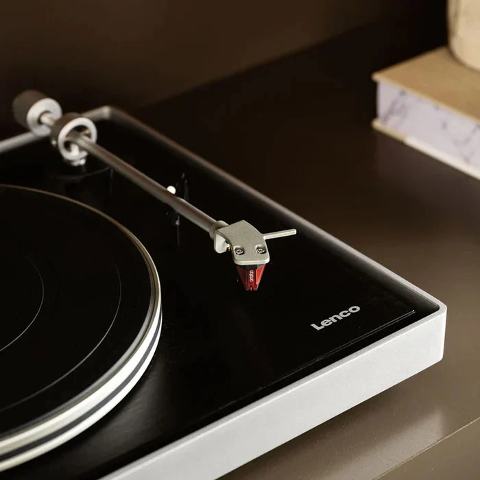 Lenco L-455bk Siyah Dahili Hoparlörlü Aliminyum Pikap-2m İğneli-l-455bk