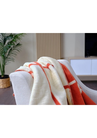 Doqu Pretti Tv Battaniyesi 130x170 Diğer