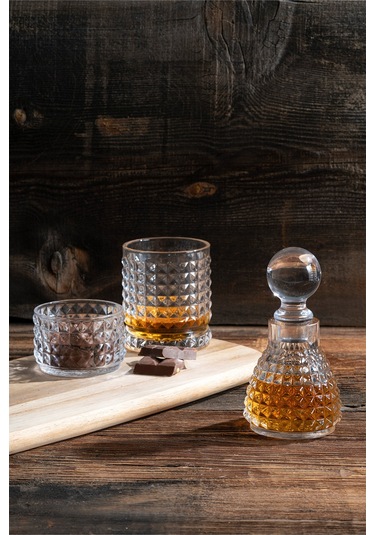 Glamis Vera Premium Hediyelik Kutulu 4 Parça Viski Set