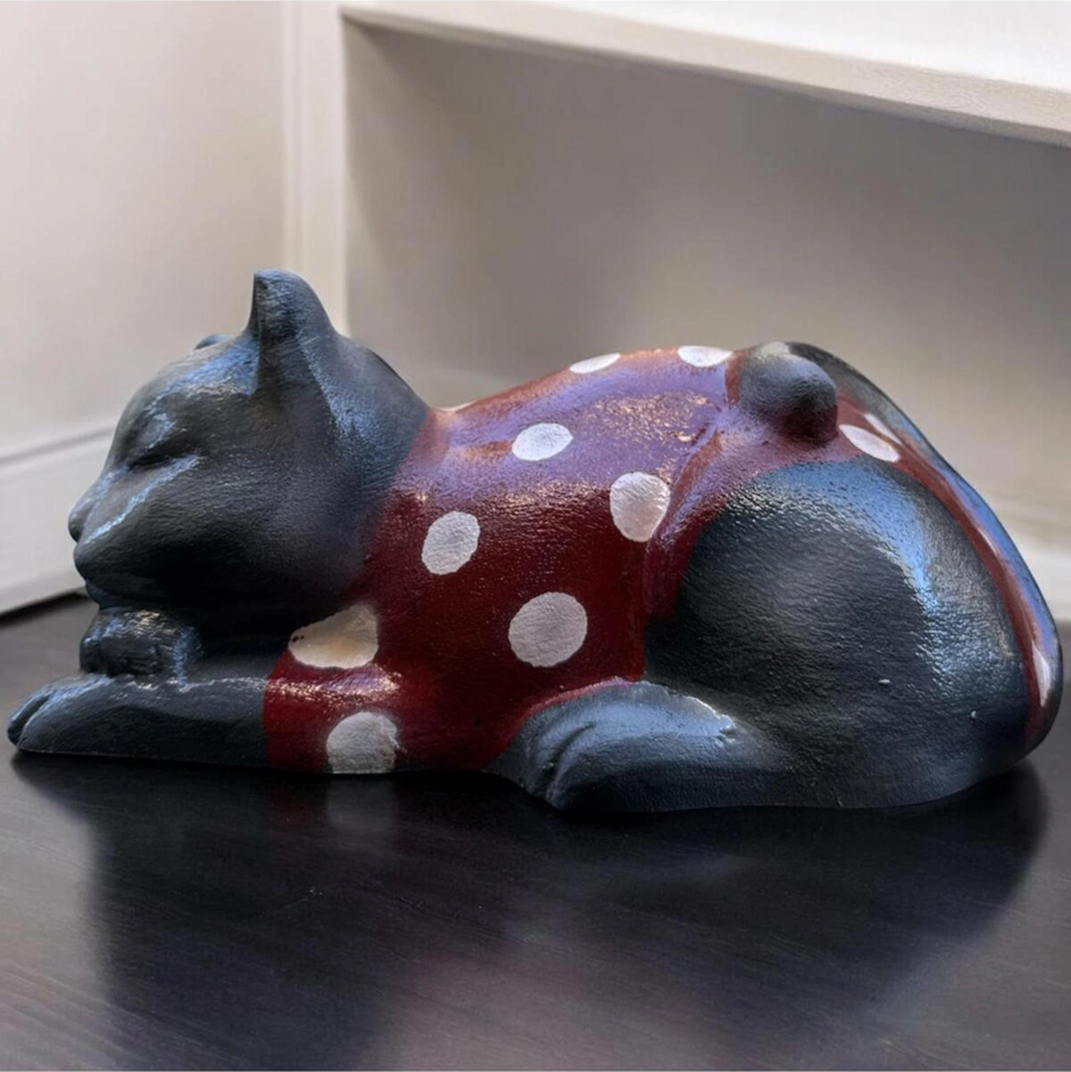 Dekoratif Polyester Uyuyan Kedi Biblo Sarı Gold