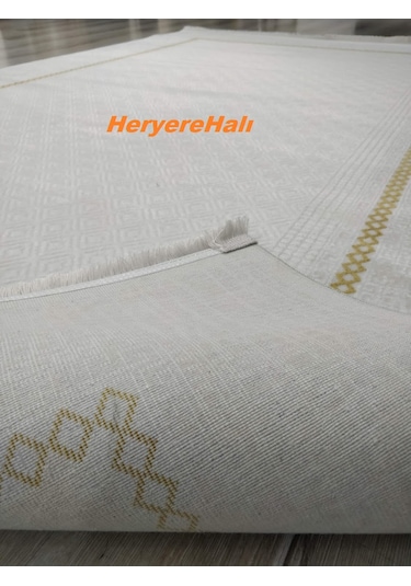 Foneks Halı Lavin %100 Akrilik Makina Halısı 4305agold 150x233 Cm