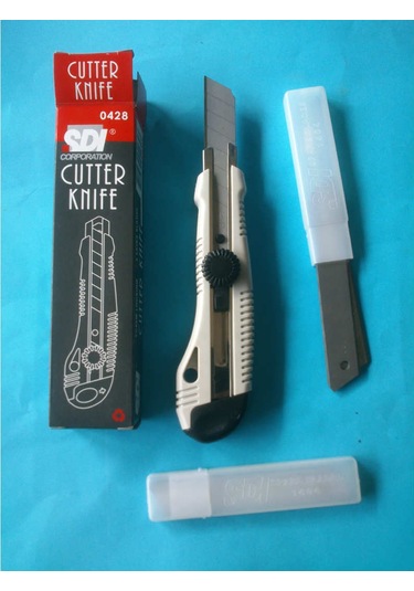 Maket Bıçağı Vidalı Sıkıştırma + 2 Kutu Kaliteli Yedek Bıçak Her