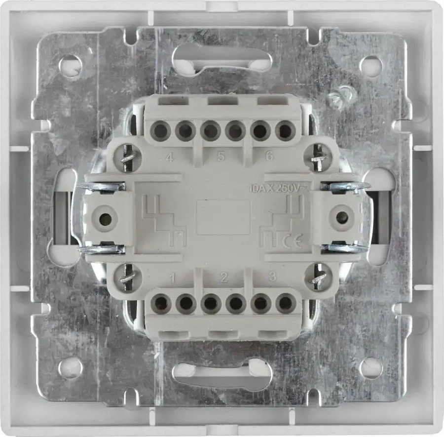 Intro Tek Tuşlu Plano 250v Aydınlatmalı Anahtar 123411272