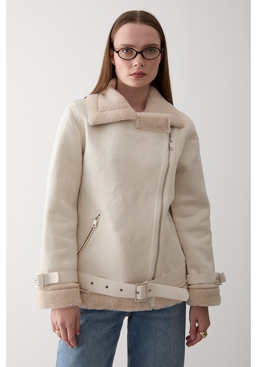 Ekru İçi Kürklü Mont Ekru