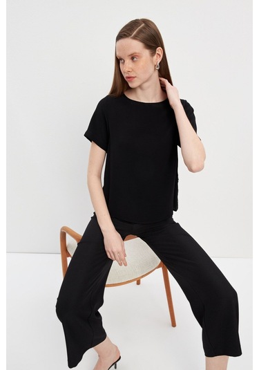 Stella Pulvis Siyah Düğme Detaylı Kısa Kol Maroken Bluz