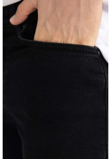 Defacto Super Skinny Fit En Dar Kalıp Normal Bel Ekstra Dar Paça Jean Pantolon R8752AZ24SPNM40 Siyah