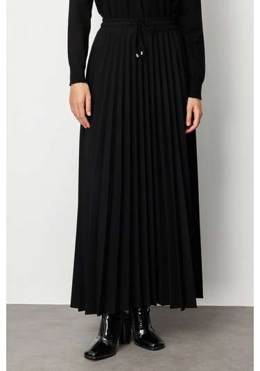 Mizalle Örme Krep Piliseli Maksi Siyah Etek Siyah