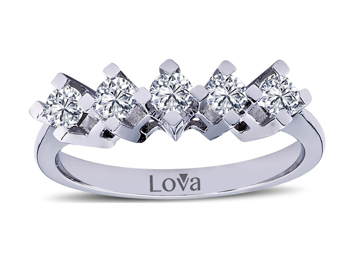 Lova F Renk 0,60 Karat Pırlanta Beştaş Yüzük - IDL Sertifikalı