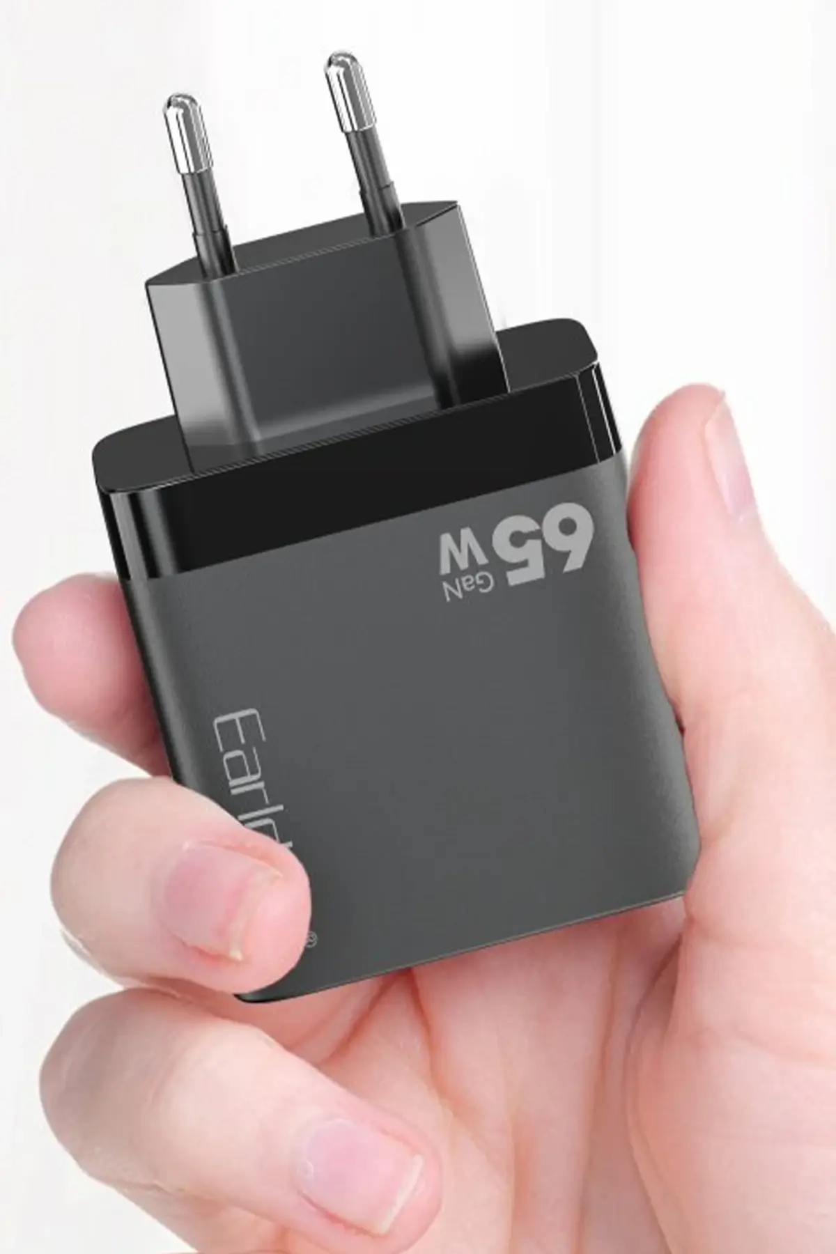 Earldom Eu41 2 Adet Type-c Ve 1 Adet Usb Çıkışlı 65w Gan Şarj Aleti - Siyah Renk - Siyah