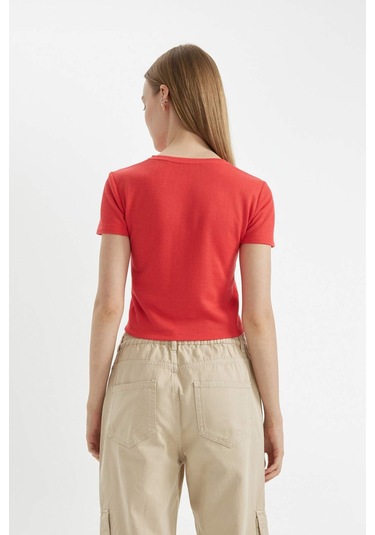 DeFacto Coool Fitted Vücuda Oturan Waffle Basic Düz Kısa Kollu Tişört D5181AX24AURD93