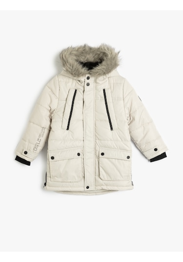 Koton Kürklü Kapşonlu Mont Kapaklı Cepli Fermuar Detaylı Rüzgar Korumalı Gri 5wkb00017tw Gri