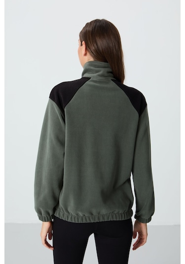 Tommy Life Haki Kalın Yumuşak Dokulu Dik Yaka Oversize Nakışlı Polar Kadın Sweatshirt - 97293 Haki Tommy Life Haki Kalın Yumuşak Dokulu Dik Yaka Oversize Nakışlı Polar Kadın Sweatshirt - 97293 Haki