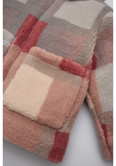 DeFacto Kız Bebek Gömlek Yaka Fermuarlı Kare Desenli Welsoft Pelüş Hırka D3826A524WNBR277 Bordo