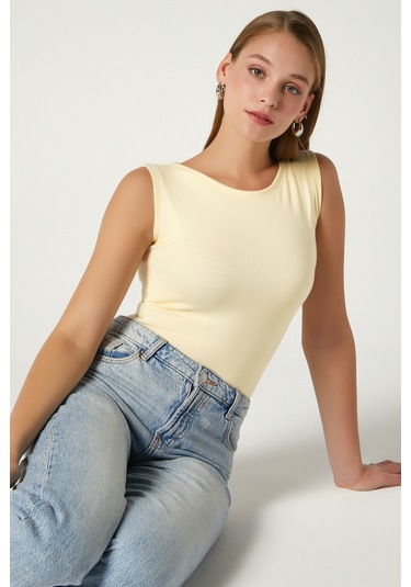 Kadın Nova Kayık Yaka Lux Touch Yumuşak Doku Kolsuz Tereyağı Sarısı Bluz Tereyağı Sarısı