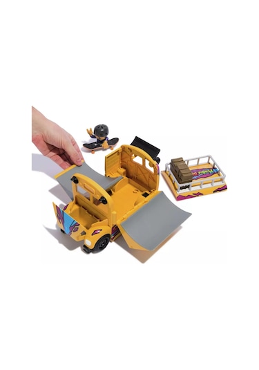 Ted Acs Dude Sk8 Crew Playset Gml