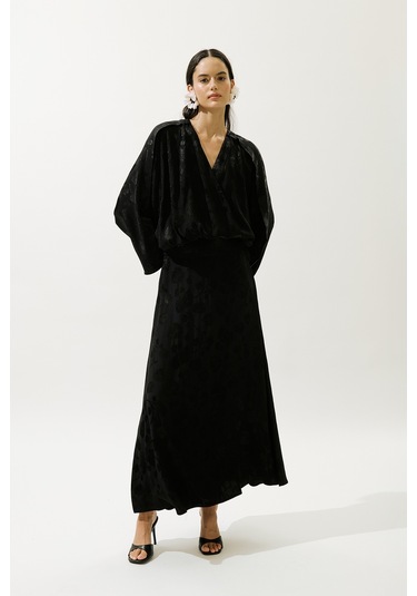 Jakarlı Saten Kimono Siyah Siyah