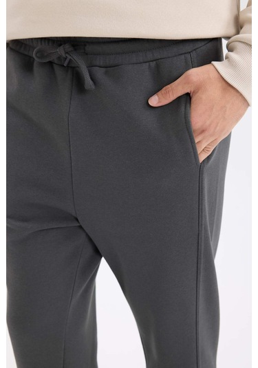 DeFacto Regular Fit Eşofman Altı Beli Lastikli Basic Düz Cepli Düz Paça D9707AX24AUAR226
