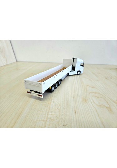 1/64 Ölçek Volvo Fh4 Sal Dorseli Tır Maketi 25 Cm Boy