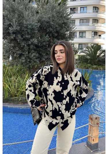 Kadın Siyah Uzun Kol, Arkası Pliseli, Salaş Dökümlü, Viskon Gömlek Siyah