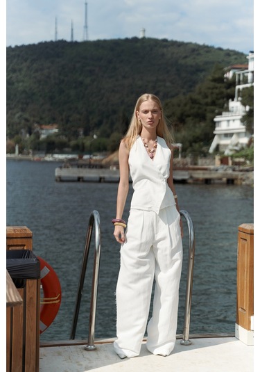 Nagmetah Sırt Pencereli Ekru Yelek Pantolon Takım Ekru
