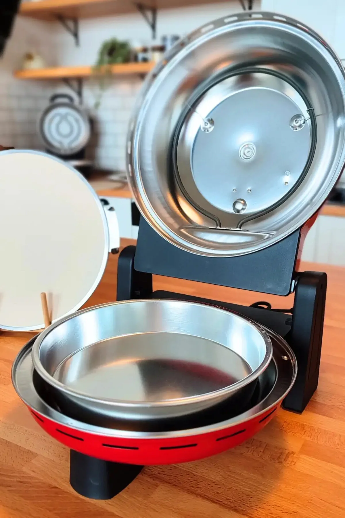 Yuvarlak Alüminyum Fırın Tepsisi 26 Cm, Alüminyum Gövde, Hafif Ve Dayanıklı Yapışmaz Gümüş