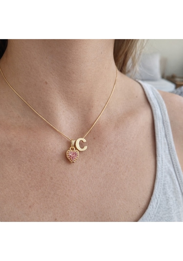 14k Altın Renginde C Harf Pembe Kalpli Minimal Çelik Kadın Kolye Altın