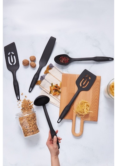 Karaca  Maestro 5 Parça Servis ve Hazırlık Seti