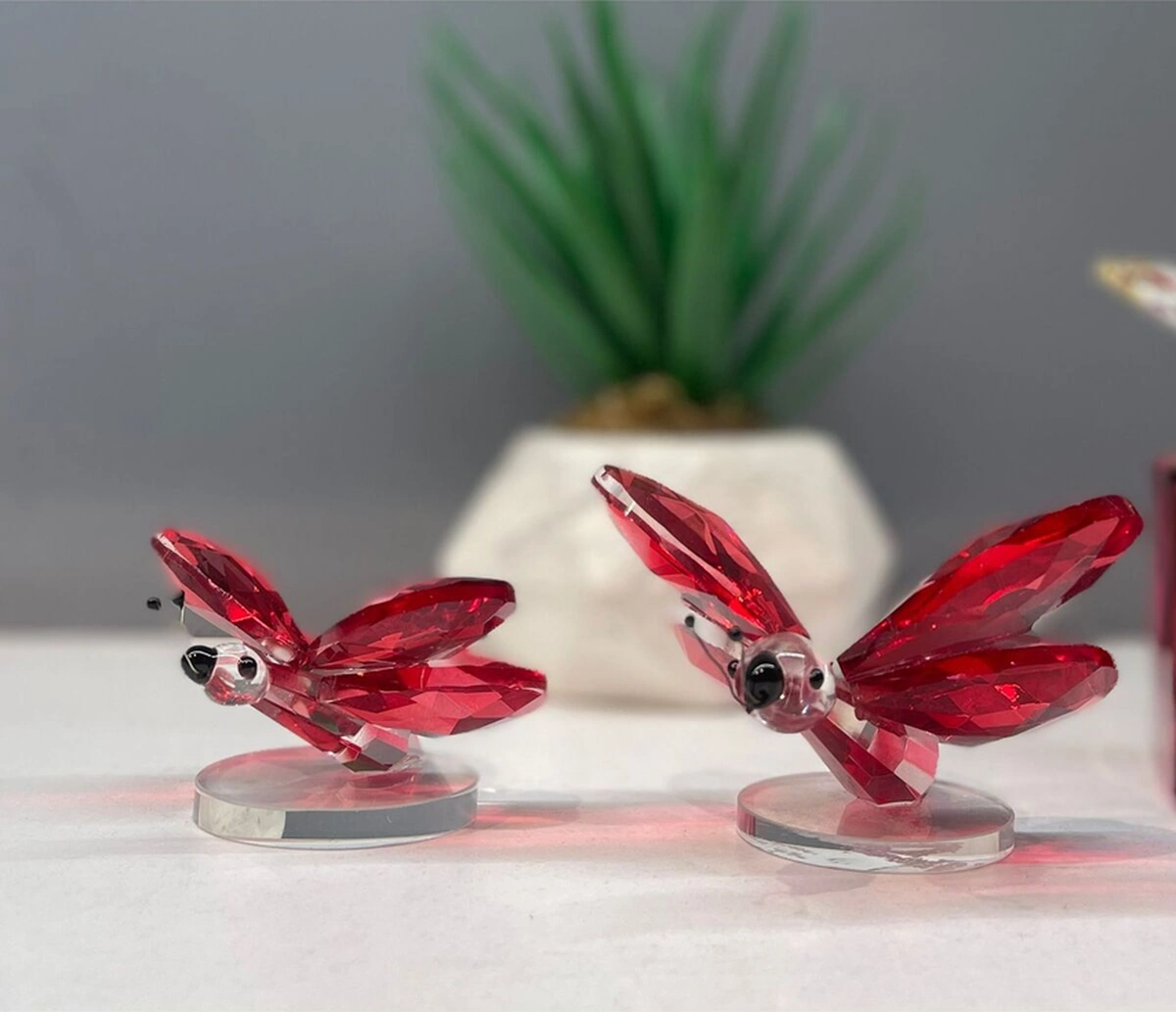 Dekoratif Kristal Cam Ikili Kelebek Biblo Kırmızı .