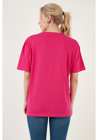 Lela Baskılı Pamuklu Oversize Bisiklet Yaka Bayan T Shirt 541Happiness Fuşya Lela Baskılı Pamuklu Oversize Bisiklet Yaka Bayan T Shirt 541Happiness Fuşya