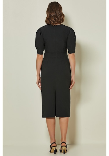 V Yaka Siyah Dokuma Elbise Siyah