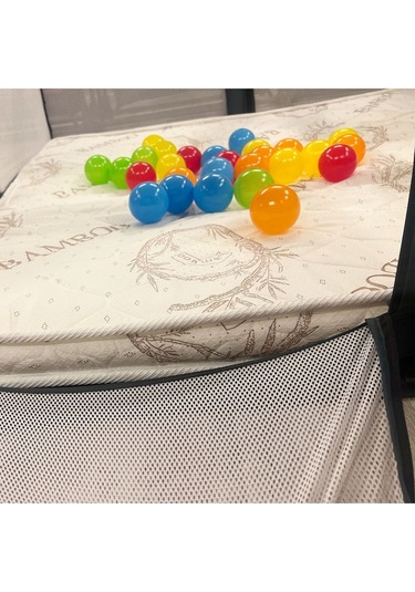 Bambu Konforlu 120x120 Oyun Alanına Uygun Sünger Oyun Parkı Oyun Alanı Bebek Yatağı Beyaz