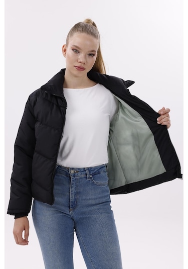 Kadın Dolgulu Puffer Mont - Yüksek Yaka, Suya Dayanıklı Siyah