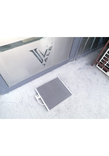 Bmw 5 Serisi A/c Radyatörü Yan Sanayi E39.09/97 -64538391647