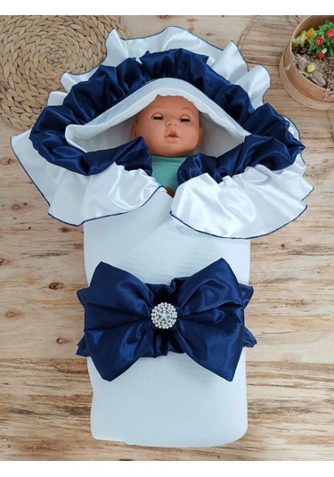 Yenidoğan Mehtap Lüks Kelebek Taç Nakışlı Bebek Battaniyesi Kundak Lacivert Çok Renkli