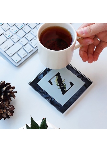 Decorita Cam Bardak Altlığı Z Harfli Tasarım 4'lü Takım 10 x 10 CM Çok Renkli