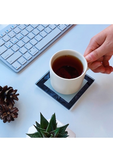 Decorita Cam Bardak Altlığı R Harfli Tasarım 4'lü Takım 10 x 10 CM Çok Renkli