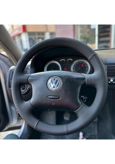 Volkswagen Golf 4 Araca Özel Direksiyon Kılıfı Nokta Düz Siyah D