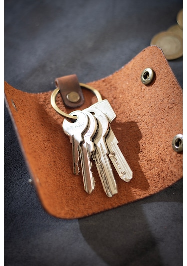 Kişiye İsme Özel İsimli Hakiki Deri Çıtçıtlı Anahtarlık Camel