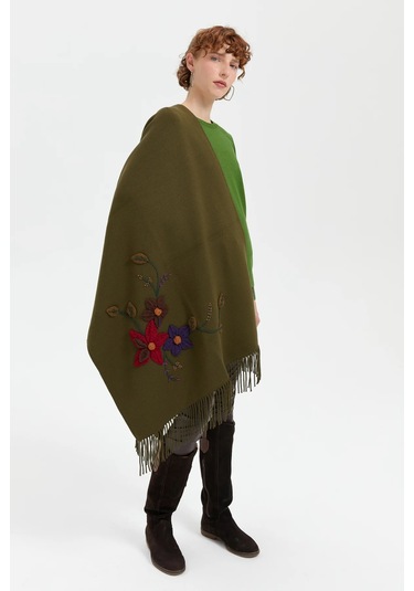 Desen Triko Kadın Örgü Çiçek İşlemeli Püsküllü Şal 24073 Haki Haki