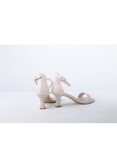 Ayakkabımood Cc 6 Cm Topuklu Bayan Tek Bant Ayakkabı Siyah