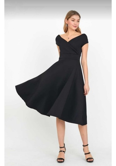 Düşük Omuz Eteği Pileli Krep Kumaş Midi Boy Elbise Siyah
